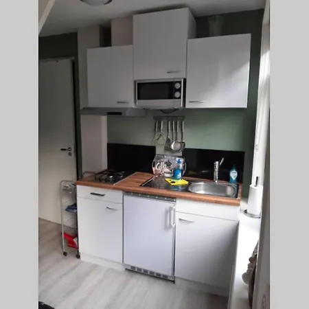 別荘 Zomerhuis 28 *